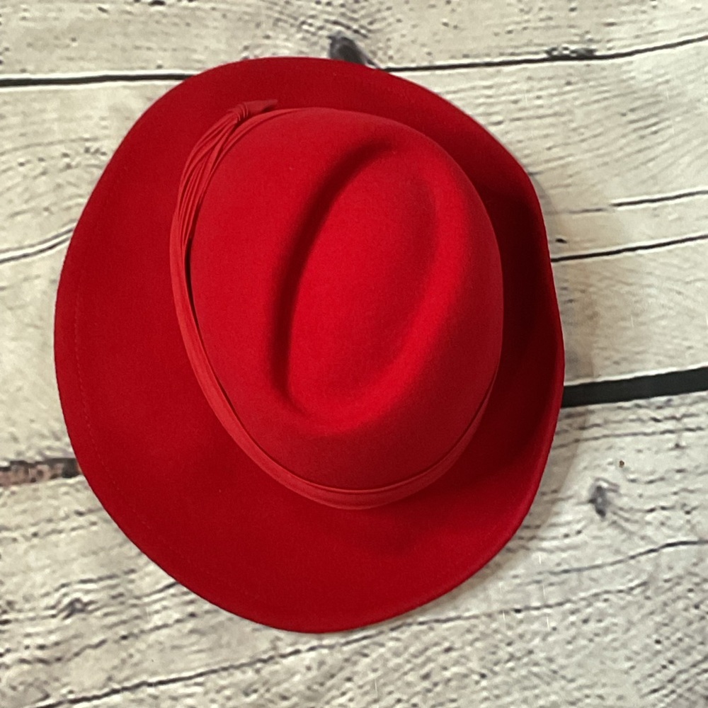Betmar Vintage Red Wool Felt Cloche Hat - Picture 9 of 14